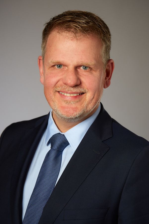 Dr. Jens Kober