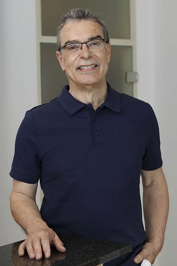Dr. Hans A. Huber